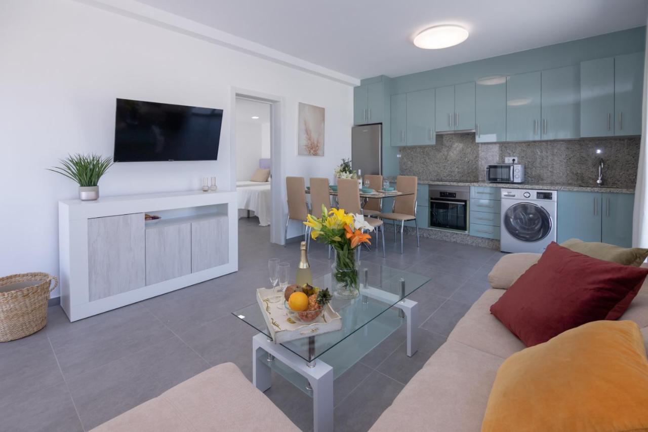 5 Beachfront By Holidays Apartamento